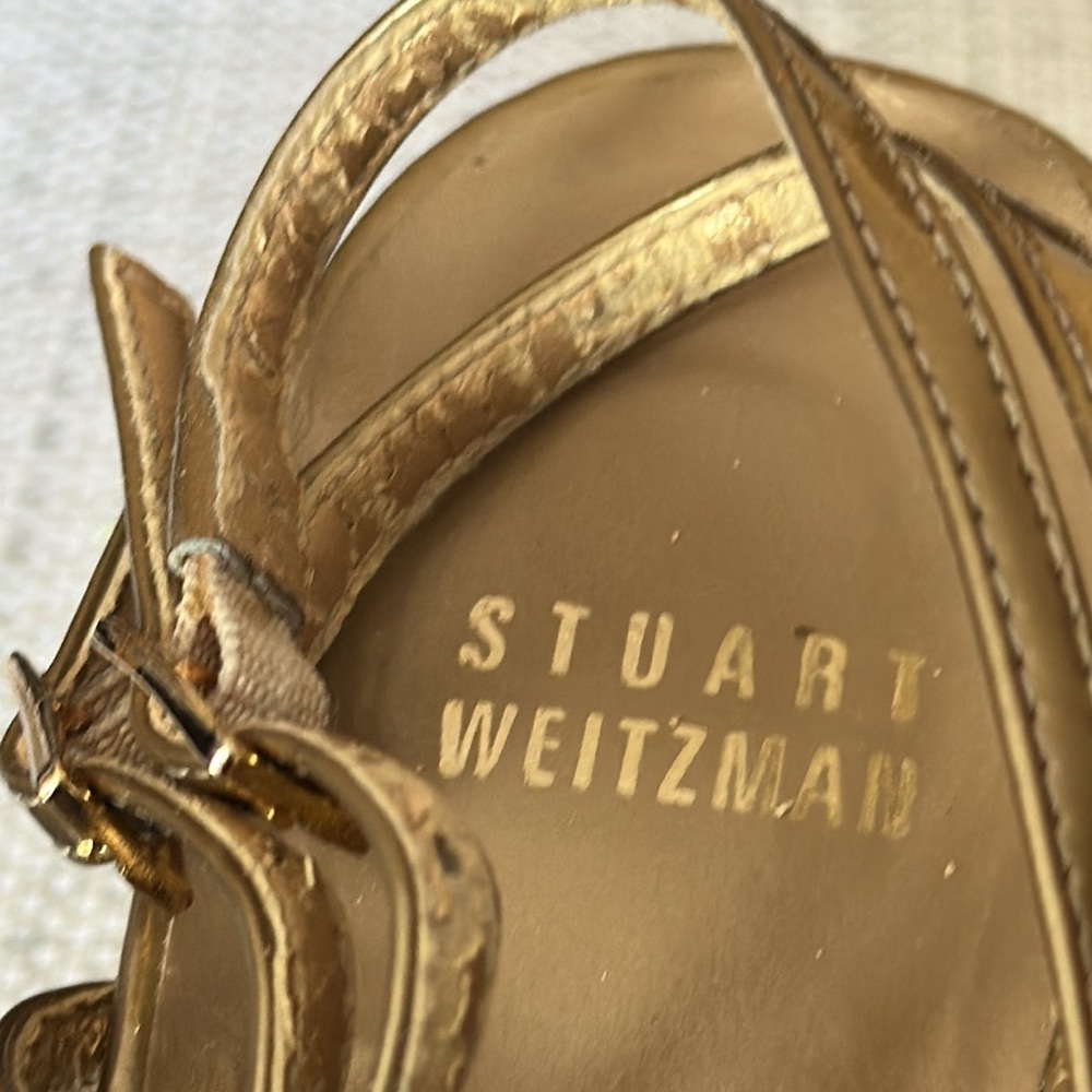Stuart Weitzman Gold Patent Leather Strappy Sandals Size 39 - Picture 5 of 6